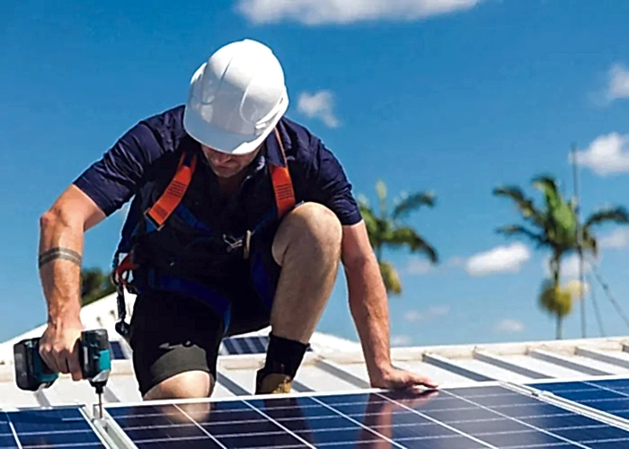 Güneş Enerji Sistemleri, Araç Şarj İstasyonları